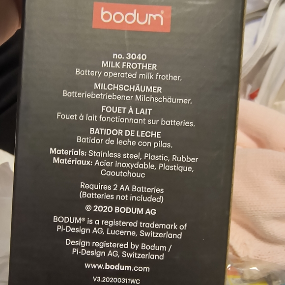 New Bodum Schiuma Battery Operated Milk Frother, 8.5 Inches, Black - Picture 7 of 8